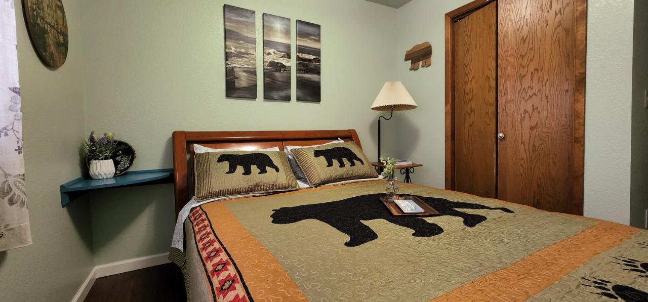 Trinity Escapes - Two Bedroom Two Bathroom Full Apartment Near Airport Anchorage Esterno foto