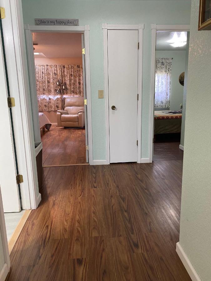 Trinity Escapes - Two Bedroom Two Bathroom Full Apartment Near Airport Anchorage Esterno foto